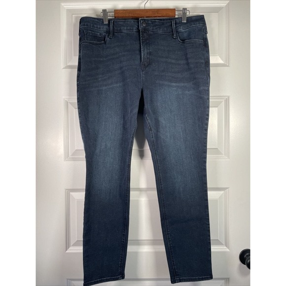 Old Navy Rockstar Super Skinny High Rise 18 Secret Slim Pockets Plus Woman Dark - Picture 2 of 9